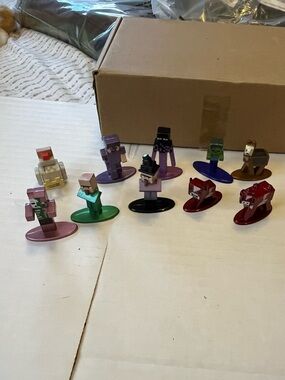 Minecraft metal game figures …chicken is plastic